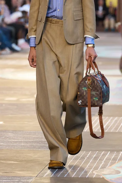 Look 91